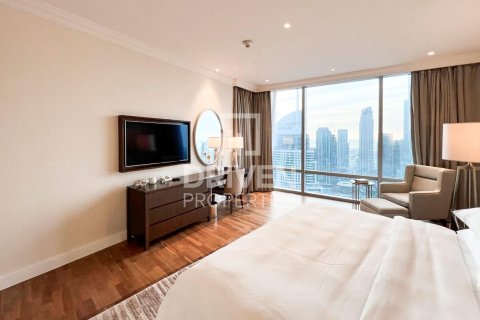 Apartman u gradu Downtown Dubai (Downtown Burj Dubai), Dubai, UAE 4 spavaće sobe, 253.63 m2 Br. 746385 - Slika 8