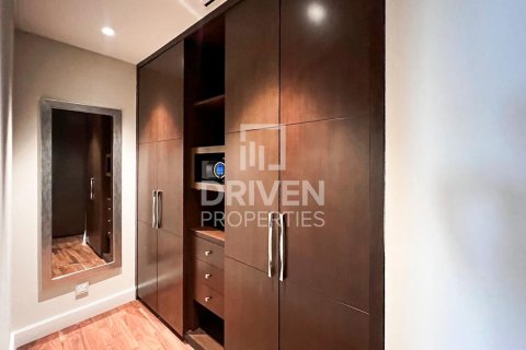 Apartman u gradu Downtown Dubai (Downtown Burj Dubai), Dubai, UAE 4 spavaće sobe, 253.63 m2 Br. 746385 - Slika 17