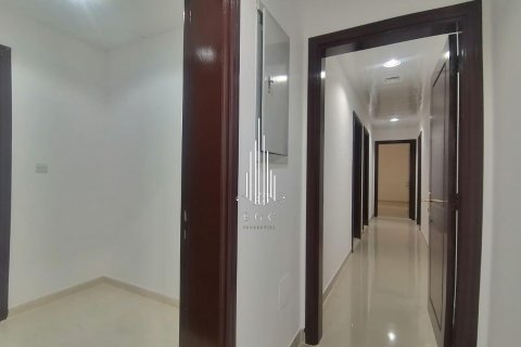 Пәтер Al Khalidiya, Абу-Даби, БАӘ-да 3 жатын бөлмелер, 139.4 м² № 572823 - фото 14