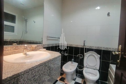 Пәтер Al Khalidiya, Абу-Даби, БАӘ-да 3 жатын бөлмелер, 139.4 м² № 572823 - фото 23