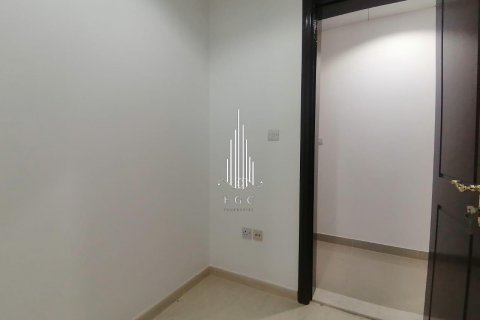 Пәтер Al Khalidiya, Абу-Даби, БАӘ-да 3 жатын бөлмелер, 139.4 м² № 572823 - фото 13