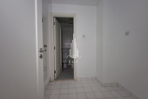 Apartament në Al Khalidiya, Abu Dhabi, Emiratet e Bashkuara Arabe 4 dhoma gjumi, 237.8 m2. № 572822 - Foto 13
