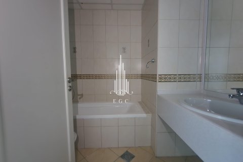 Apartament në Al Khalidiya, Abu Dhabi, Emiratet e Bashkuara Arabe 4 dhoma gjumi, 237.8 m2. № 572822 - Foto 16