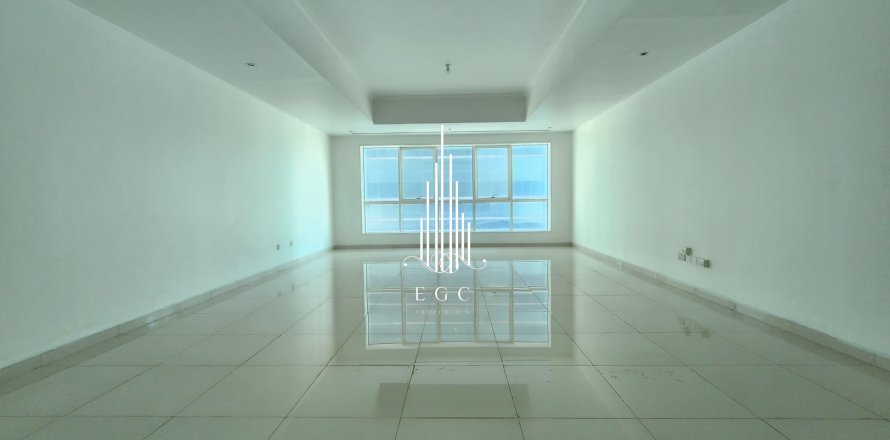 Apartament në Al Khalidiya, Abu Dhabi, Emiratet e Bashkuara Arabe 4 dhoma gjumi, 237.8 m2. № 572822