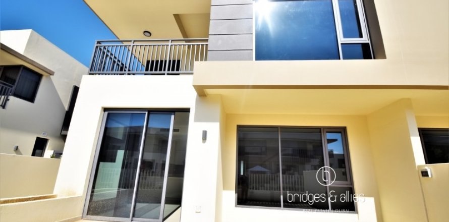 Villa in Dubai Hills Estate, Dubai, VAE: 3 Schlafzimmer, 285 m2 Nr. 693700