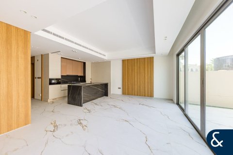 Vila u Jumeirah Golf Estates, Dubai, UAE 3 spavaćih soba, 204 m2 Br. 667230 - fotografija 2