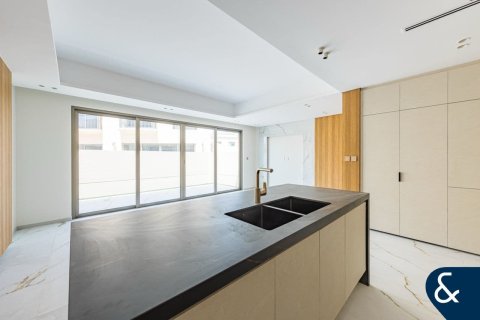 Vila u Jumeirah Golf Estates, Dubai, UAE 3 spavaćih soba, 204 m2 Br. 667230 - fotografija 5