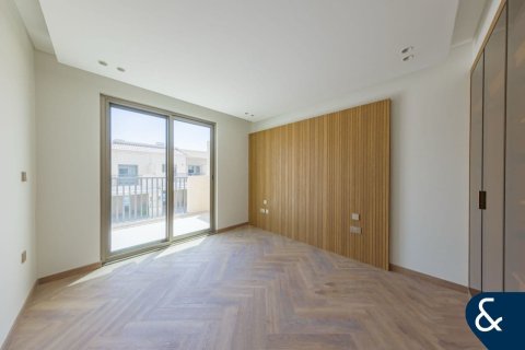 Vila u Jumeirah Golf Estates, Dubai, UAE 3 spavaćih soba, 204 m2 Br. 667230 - fotografija 9