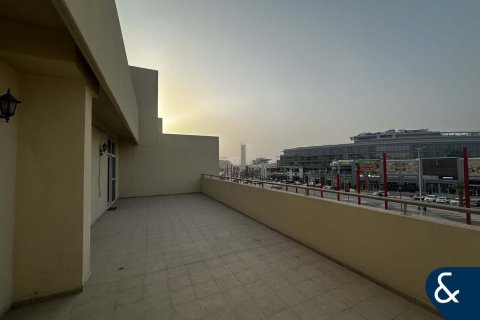 Apartman u gradu Motor City, Dubai, UAE 2 spavaće sobe, 186 m2 Br. 667228 - Slika 8