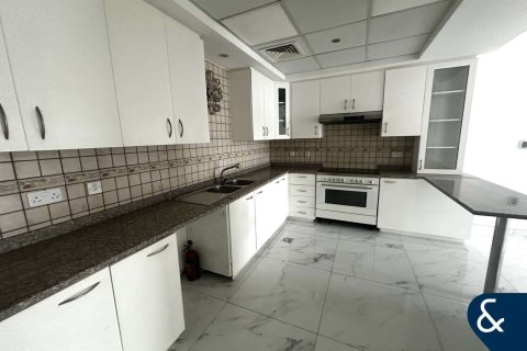 Apartman u gradu Motor City, Dubai, UAE 2 spavaće sobe, 186 m2 Br. 667228 - Slika 1