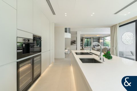 Vila di Jumeirah Islands, Dubai, UAE 4 bilik tidur, 502 meter persegi № 667231 - foto 14