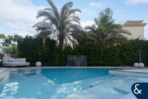 Vila di Jumeirah Islands, Dubai, UAE 4 bilik tidur, 502 meter persegi № 667231 - foto 7