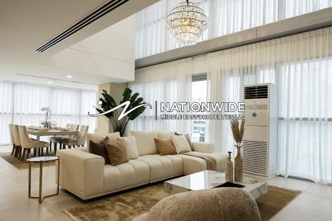 Müüa korter asukohaga Abu Dhabi, AÜE: 1 magamistoaga, 45 m² Nr 584940 - pilt 2