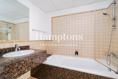 Apartmen di Jumeirah Beach Residence, Dubai, UAE 2 bilik tidur, 122.32909622 meter persegi № 662698 - foto 22