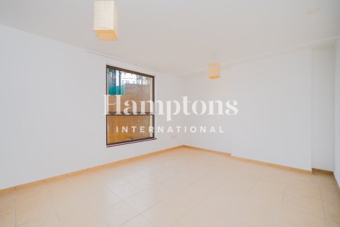 Apartmen di Jumeirah Beach Residence, Dubai, UAE 2 bilik tidur, 122.32909622 meter persegi № 662698 - foto 17