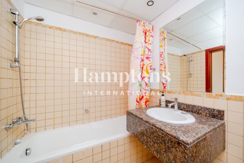 Apartmen di Jumeirah Beach Residence, Dubai, UAE 2 bilik tidur, 122.32909622 meter persegi № 662698 - foto 21