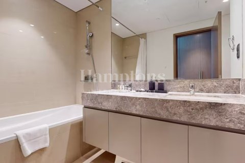 Снять в аренду квартиру в Даунтаун Дубай (Даунтаун Бурдж Дубай), ОАЭ 2 спальни, 110.41986065м2, № 662694 - фото 2