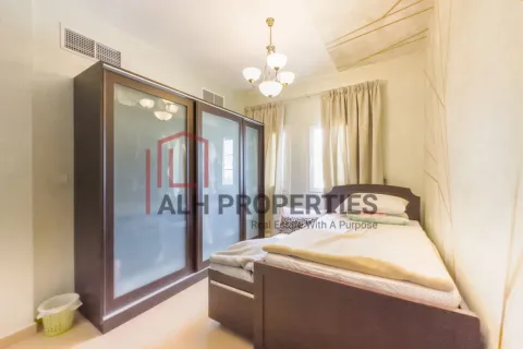 Vilë në The Springs, Dubai, Emiratet e Bashkuara Arabe 3 dhoma gjumi, 213 m2. № 690353 - Foto 9