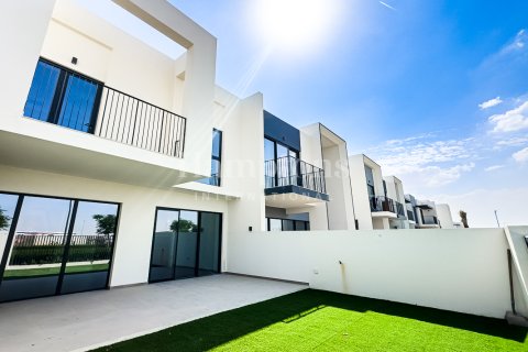 Üürile anda ridamaja asukohaga The World Islands, Dubai, AÜE: 3 magamistoaga, 173.99988676 m² Nr 703423 - pilt 3