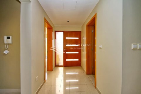 Вилла Al Raha Gardens, Абу-Даби, БАӘ-да 3 жатын бөлмелер, 360 м² № 716852 - фото 13