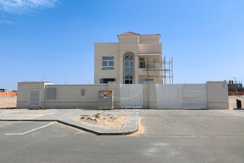 Villa à louer à Al Shamkha, Abu Dhabi, EAU 4 chambres, 544 m2 № 615342 - photo 1