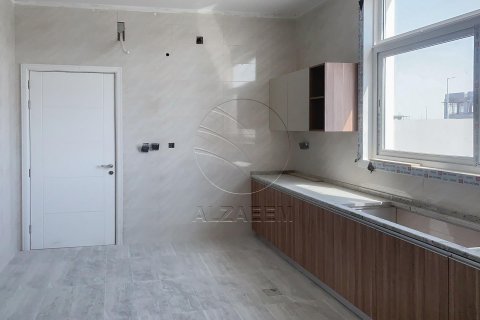Villa à louer à Al Shamkha, Abu Dhabi, EAU 4 chambres, 544 m2 № 615342 - photo 6