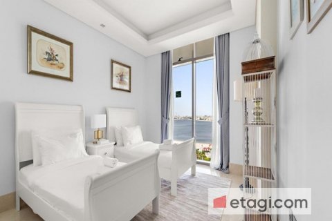 Apartment in Palm Jumeirah, Dubai, UAE 3 bedrooms, 161.4 sq.m. № 570273 - photo 15