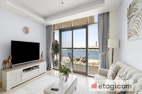 Apartment in Palm Jumeirah, Dubai, UAE 3 bedrooms, 161.4 sq.m. № 570273 - photo 4