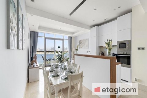 Apartment in Palm Jumeirah, Dubai, UAE 3 bedrooms, 161.4 sq.m. № 570273 - photo 5