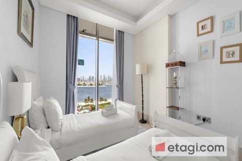 Apartment in Palm Jumeirah, Dubai, UAE 3 bedrooms, 161.4 sq.m. № 570273 - photo 8