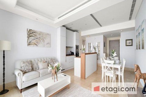 Apartment in Palm Jumeirah, Dubai, UAE 3 bedrooms, 161.4 sq.m. № 570273 - photo 20