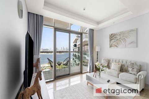 Apartment in Palm Jumeirah, Dubai, UAE 3 bedrooms, 161.4 sq.m. № 570273 - photo 3