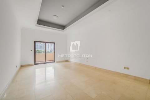 Townhouse in Palm Jumeirah, Dubai, UAE 3 bedrooms, 456 sq.m. № 592918 - photo 10