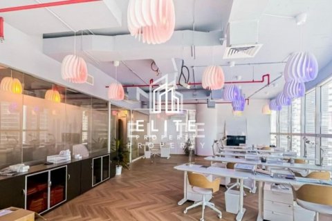 Zyrë në Barsha Heights (Tecom), Dubai, Emiratet e Bashkuara Arabe 164 m2. № 620309 - Foto 15