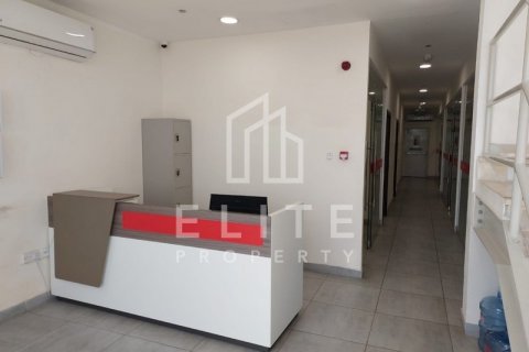 Warehouse in Dubai, UAE 7118 sq.m. № 620313 - photo 4