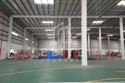 Warehouse in Dubai, UAE 7118 sq.m. № 620313 - photo 15