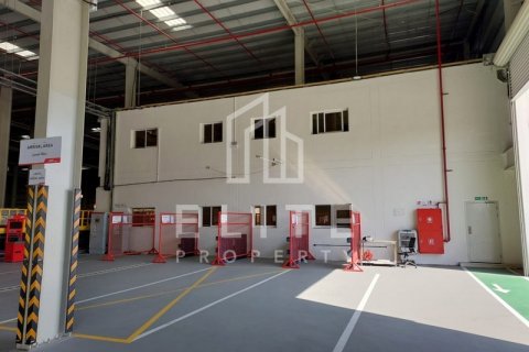 Warehouse in Dubai, UAE 7118 sq.m. № 620313 - photo 11