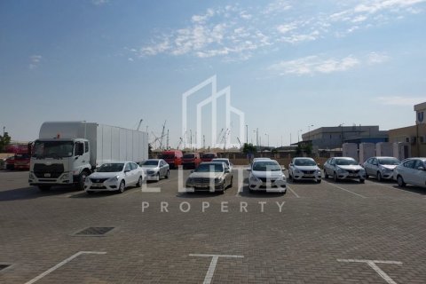 Warehouse in Dubai, UAE 7118 sq.m. № 620313 - photo 8