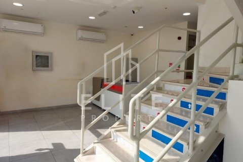 Warehouse in Dubai, UAE 7118 sq.m. № 620313 - photo 5