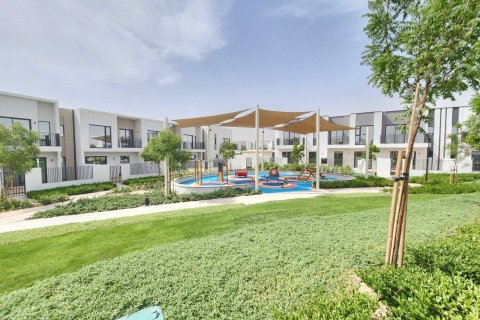 Vila u Dubai South (Dubai World Central), UAE 3 spavaćih soba, 151.04912964 m2 Br. 717880 - fotografija 3