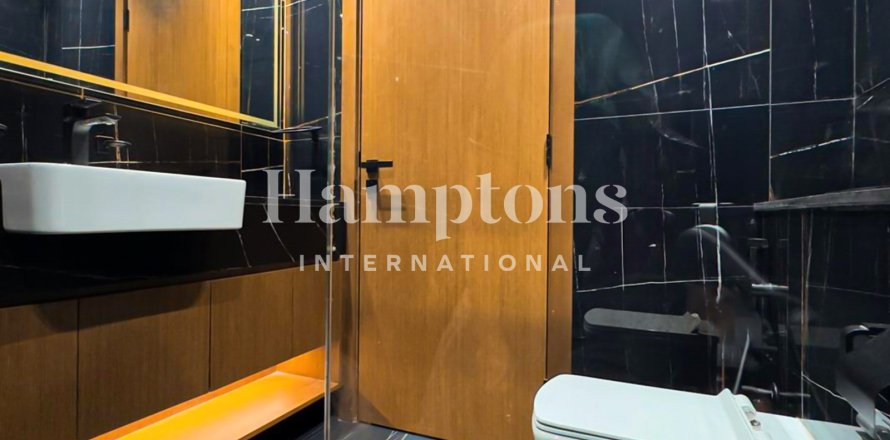 Apartmen di Jumeirah Village Circle, Dubai, UAE 2 bilik tidur, 126.07 meter persegi № 694932