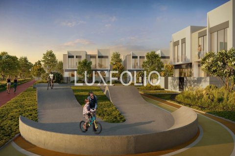 Vila v Jumeirah Golf Estates, Dubai, SAE 4 ložnice, 263 m² Č.: 627890 - fotografie 8