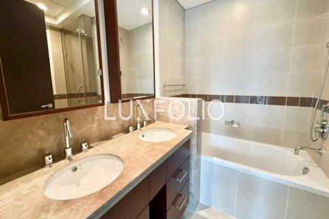 Apartment in Downtown Dubai (Downtown Burj Dubai), Dubai, UAE 2 bedrooms, 145 sq.m. № 627895 - photo 7