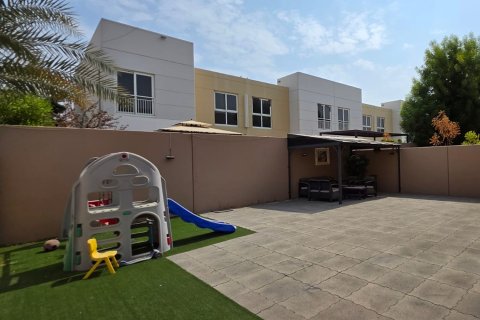 Villetta a schiera in vendita a Muwaileh Commercial, Sharjah, EAU 3 camere da letto, 243.22 mq. № 764175 - foto 25