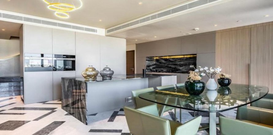 Lakás itt: Al Wasl, Dubai, EAE, 4 hálószoba, 266.7 m², azonosító: 662304