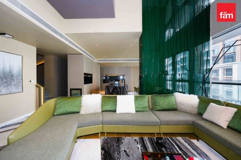 Appartement te huur in Al Wasl, Dubai, VAE 4 slaapkamers, 266.7 vr.m., nr 662304 - foto 5