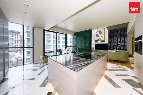 Appartement te huur in Al Wasl, Dubai, VAE 4 slaapkamers, 266.7 vr.m., nr 662304 - foto 4