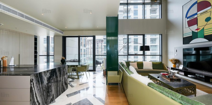 Apartment in Al Wasl, Dubai, UAE 4 bedrooms, 266.7 sq.m. № 662304