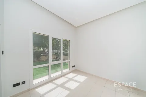 Vilă de închiriat în Meadows, Dubai, EAU 3 dormitoare, 155 mp.  №738355 - poză 5