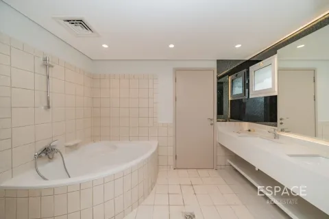 Vilă de închiriat în Meadows, Dubai, EAU 3 dormitoare, 155 mp.  №738355 - poză 10